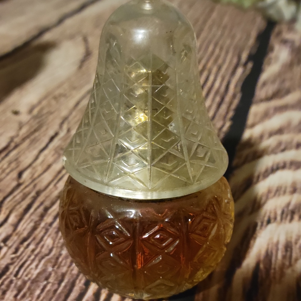!Vintage Avon Pear Shaped Clear Glass Bottle With Plastic Top